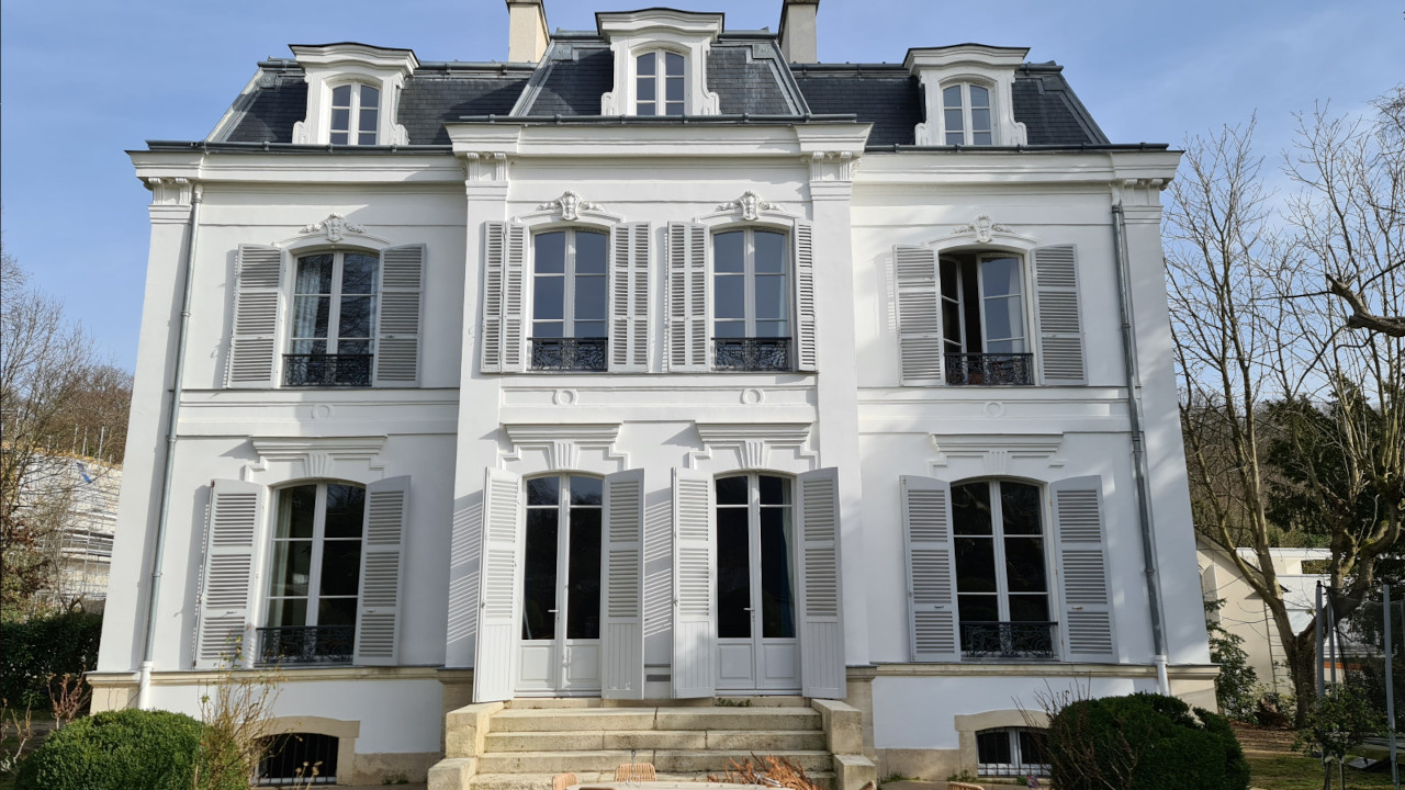 Ravalement de façade Comment choisir la couleur parfaite pour votre maison - Ravalement hôtel particulier
