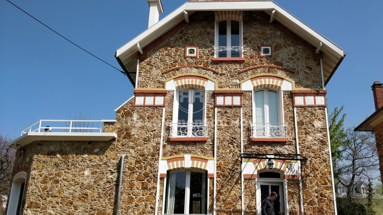 Nettoyage d’une maison en meulière au VÉSINET - APRES
