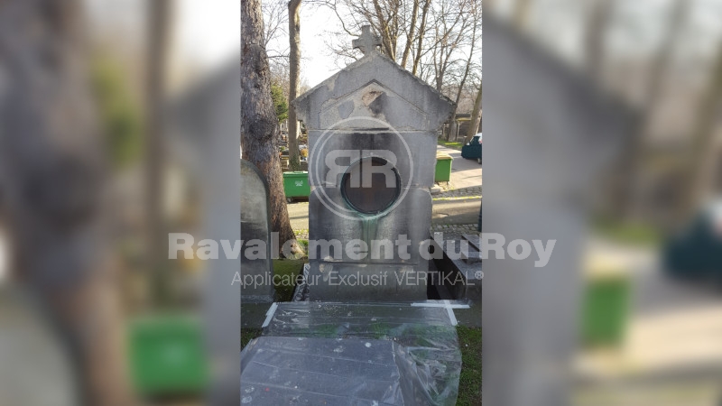 Ravalement d’une tombe au cimetière Montmartre - AVANT