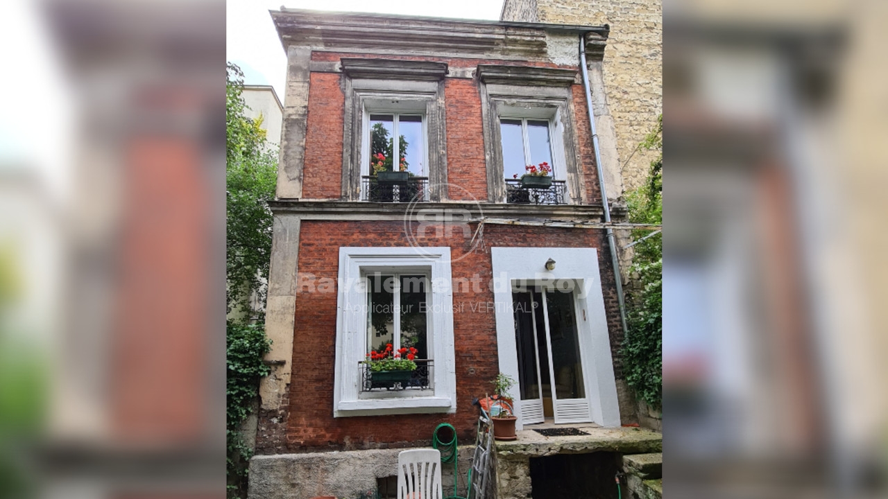 Ravalement et Peinture de Façade en Briques Un Projet à Asnières-sur-Seine - AVANT