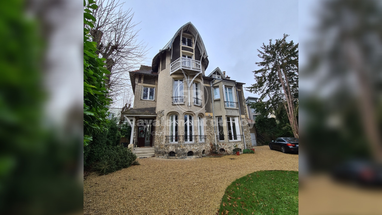 Ravalement de luxe d’une maison d’architecte à Saint-Cloud - AVANT
