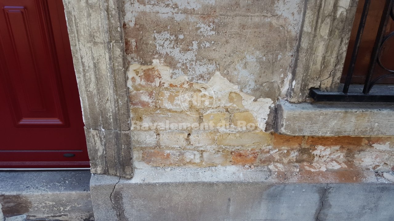 Traitement contre l'humidité d'une maison à Marnes-la-Coquette, 92430, Hauts-de-Seine