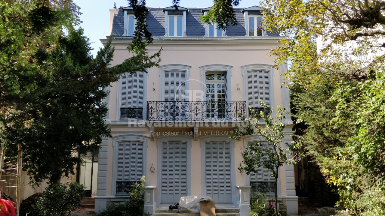Ravalement de Façade : Rénovation d’un Hôtel Particulier à plusieurs millions d’euros à Neuilly-sur-Seine